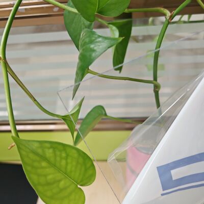 Plastic Polycarbonate Sheet Known for High Tensile Strength and Durability Suitable for Machine Guards Windows and Display Panels